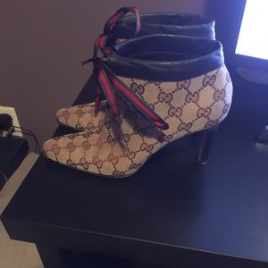 Authentic 💯Gucci vintage boots SALE!!!
